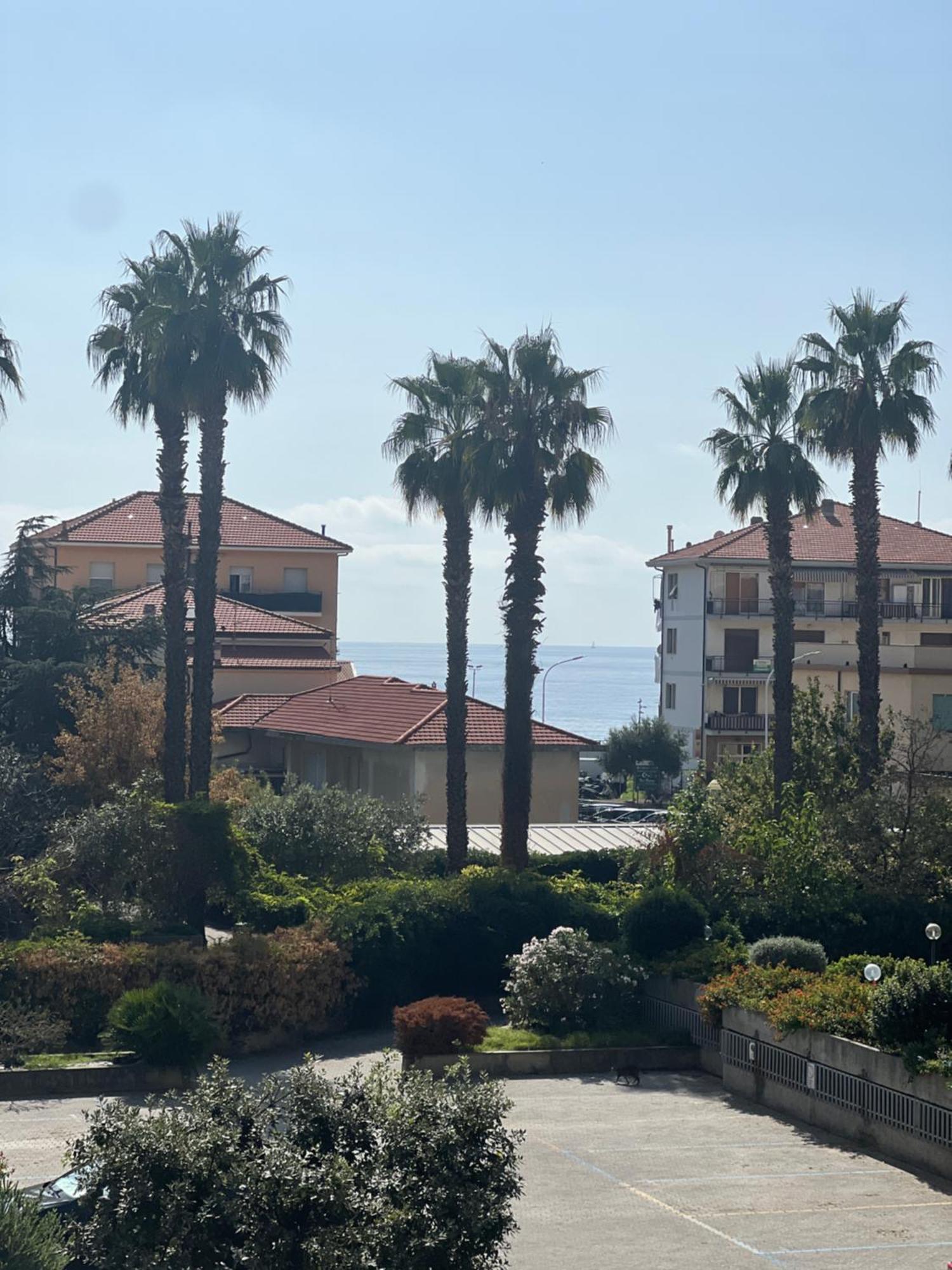 La Casa Di Alberto Appartement Riva Ligure Buitenkant foto